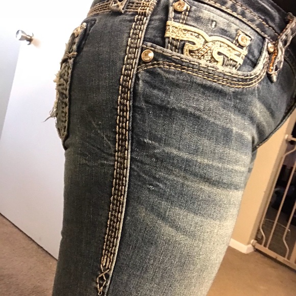 SOLD ON MER! Rock Revival Jeans - Picture 2 of 4